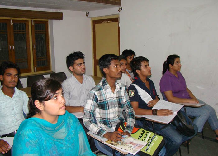 Kumar Classes gallery image 4