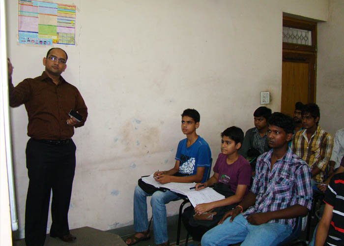 Kumar Classes gallery image 10