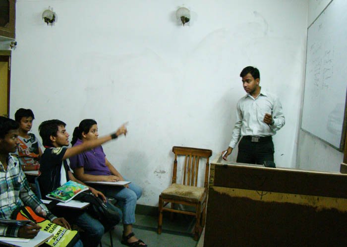 Kumar Classes gallery image 13